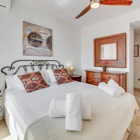 Vb Quilla 3br Duplex W Sea Views